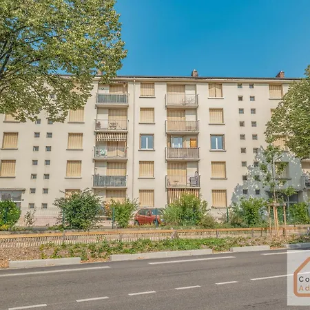 Appartement Jolie T3 50m²  à Vénissieux Extérieur photo