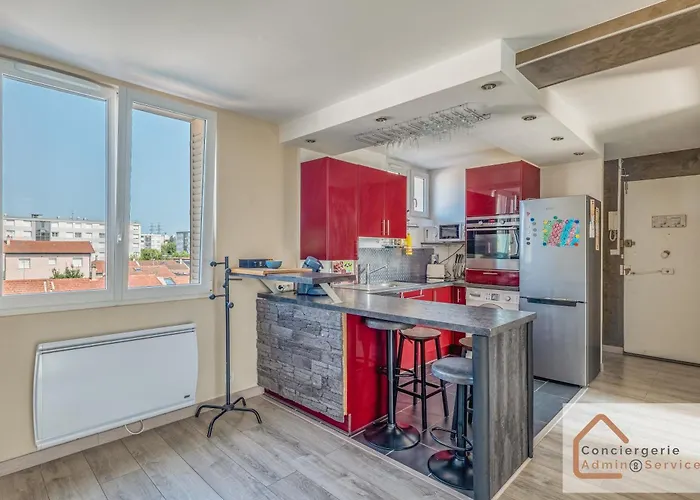 Jolie T3 50m² (+-), balcon, parking, commodités